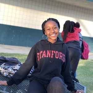 Meet your Posher, Devine